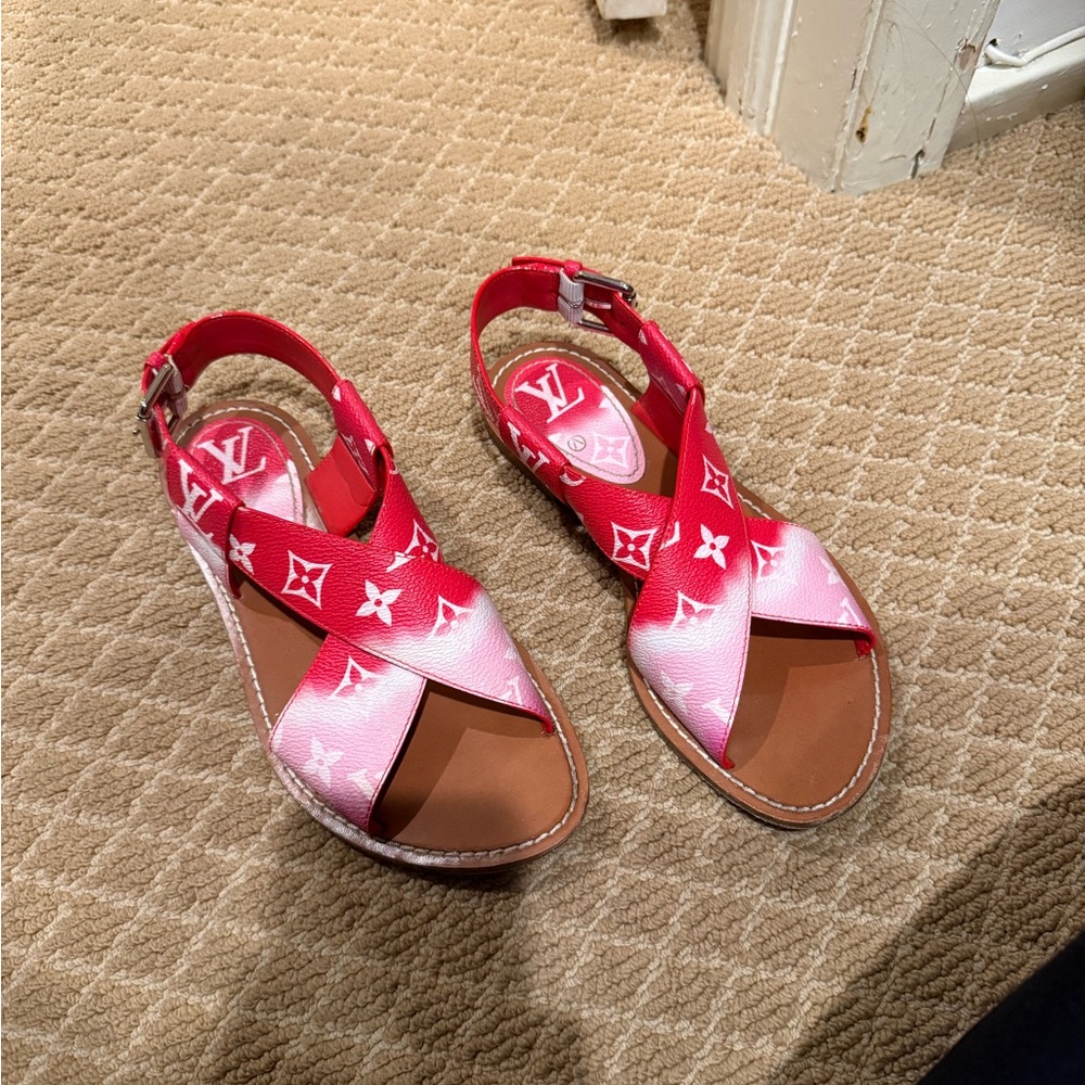 Louis Vuitton leather monogram sandal size 37